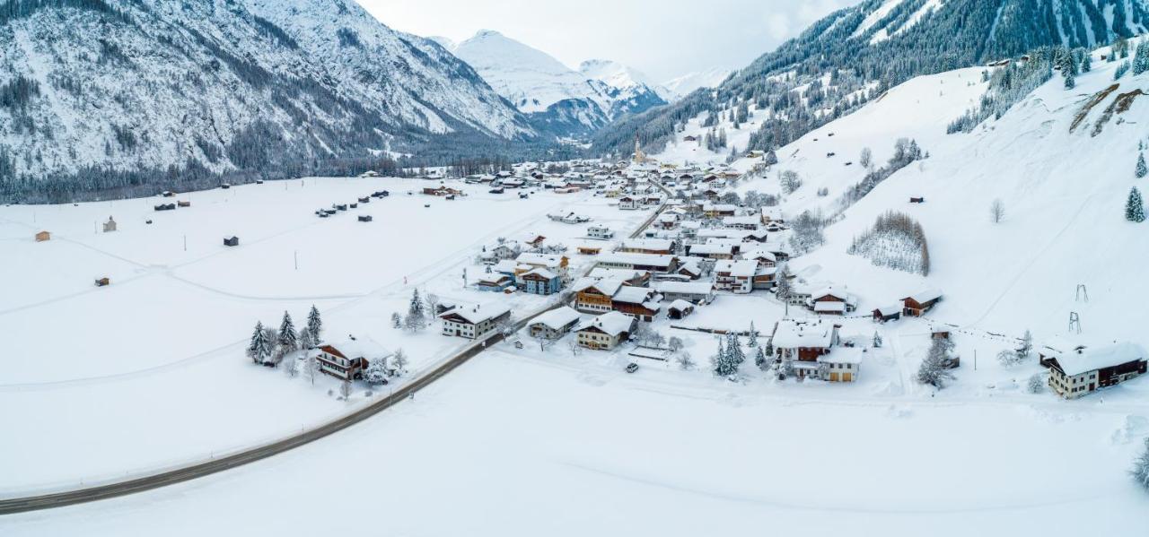 Panorama-Hotel Winklerhof Holzgau Esterno foto